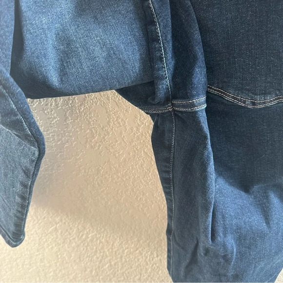 Good American Good Legs Skinny Cropped Jeans in Blue260 - Picture 8 of 9